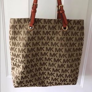 Michael Kors tote